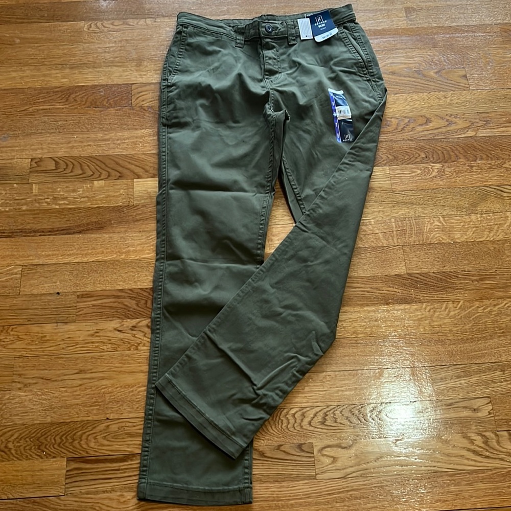 Green khaki pants